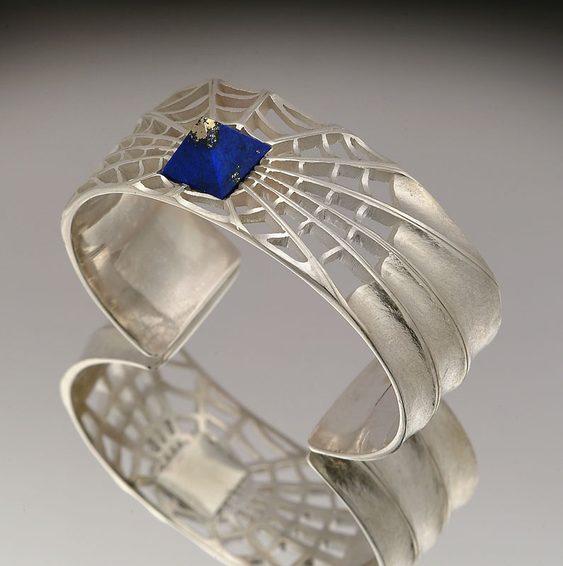 Submission by Michael Bondanza for the 2005 pyramid American Jewelry Design Council Project