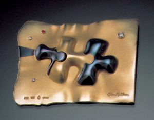 Submission by Steven Kretchmer for the 1999 puzzle American Jewelry Design Council Project